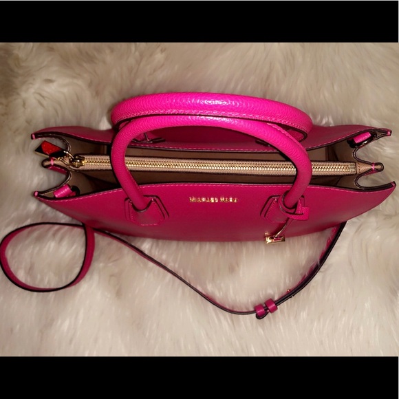 🆕MICHAEL KORS Mercer Convertible Hot Pink Bag - Picture 5 of 7